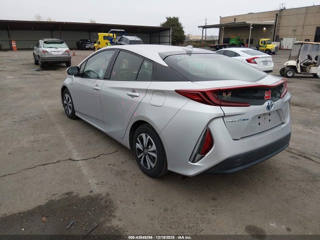 Toyota Prius Prime Premium 2017 JTDKARFP3H3041280 Image 19