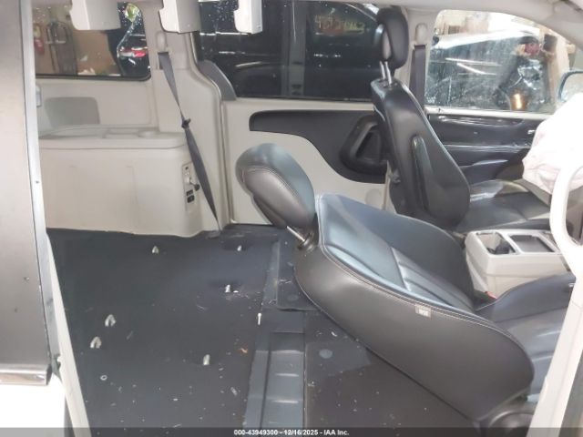 2016 CHRYSLER TOWN & COUNTRY 2C4RC1BG7GR205314 Photo 7