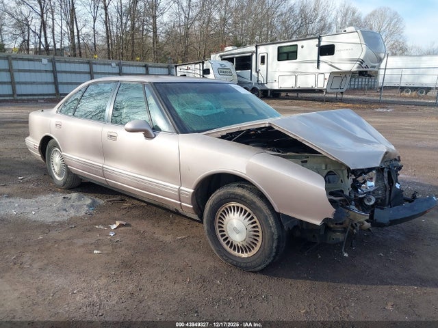 43949327 :رقم المزاد ، 1G3HC52K9W4855352 vin ، 1998 Oldsmobile Regency مزاد بيع
