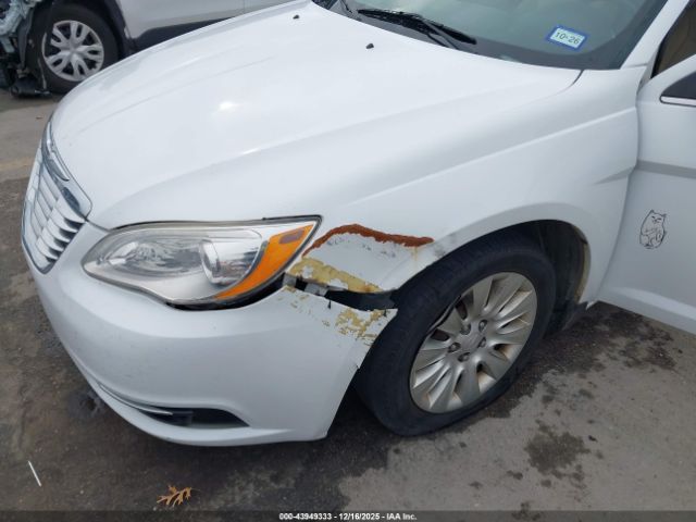 2014 CHRYSLER 200 1C3CCBAB8EN195117 Photo 5