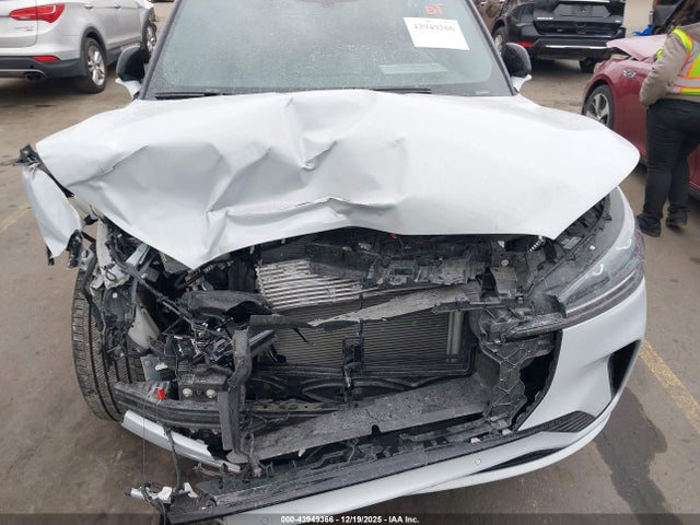 Lincoln Aviator Reserve 2025 5LM5J7XC2SGL17504 Image 6