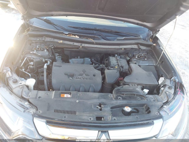 2018 MITSUBISHI OUTLANDER JA4AZ3A3XJJ001683 Photo 9