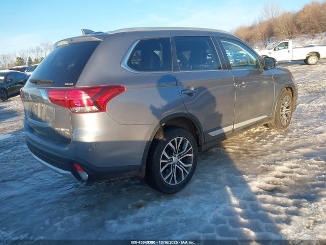 2018 MITSUBISHI OUTLANDER JA4AZ3A3XJJ001683 Photo 3