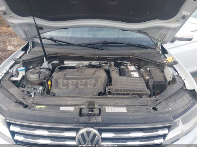 2018 VOLKSWAGEN TIGUAN 3VV3B7AX7JM082076 Photo 9