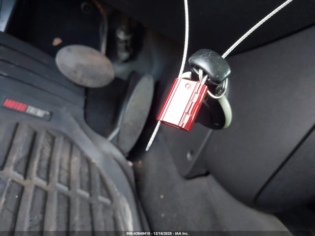 2008 MINI COOPER WMWMF33518TT63620 Photo 10