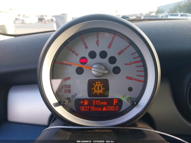 2008 MINI COOPER WMWMF33518TT63620 Photo 6