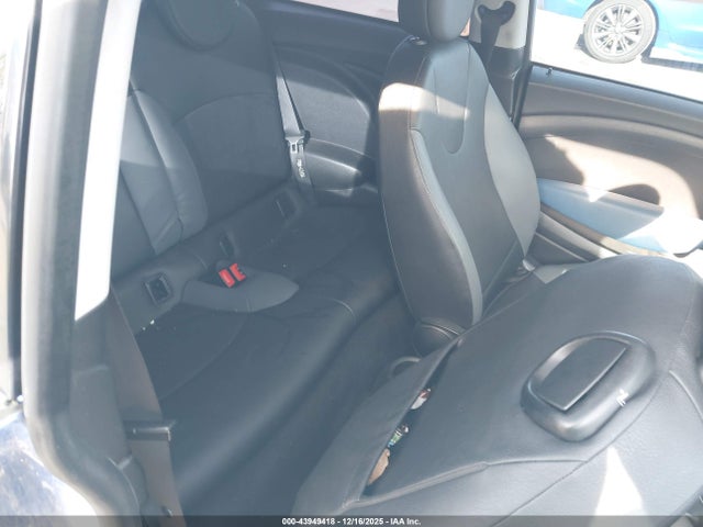 2008 MINI COOPER WMWMF33518TT63620 Photo 7