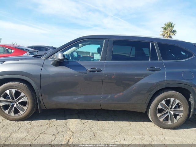 Toyota Highlander Hybrid Xle 2023 5TDKARAH2PS522487 Image 14