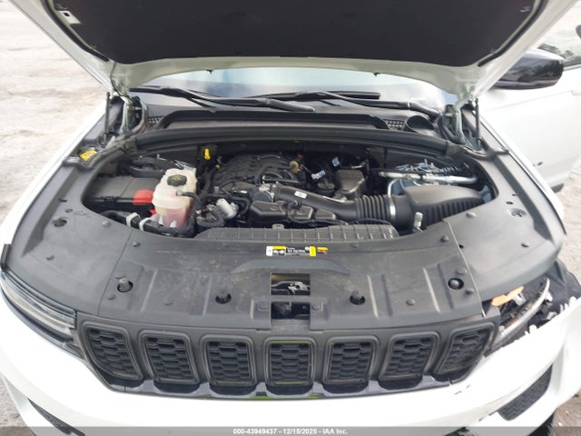 Продажа на аукционе авто 2024 Jeep Grand Cherokee Altitude 4x2, vin: 1C4RJGAG4RC186128, номер лота: 43949437