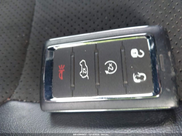 Продажа на аукционе авто 2024 Jeep Grand Cherokee Altitude 4x2, vin: 1C4RJGAG4RC186128, номер лота: 43949437