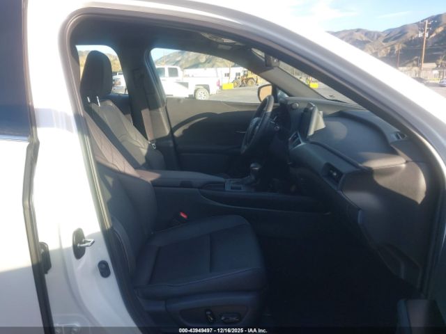 2024 LEXUS UX 250H JTHX6JBH0R2190243 Photo 4