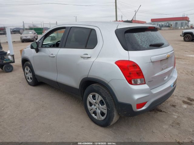 2017 CHEVROLET TRAX KL7CJKSB3HB073462 Photo 2