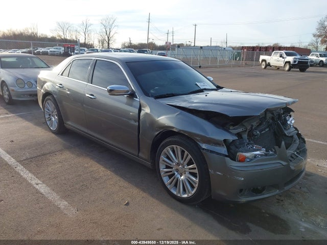 2011 CHRYSLER 300C 2C3CA6CT8BH522039