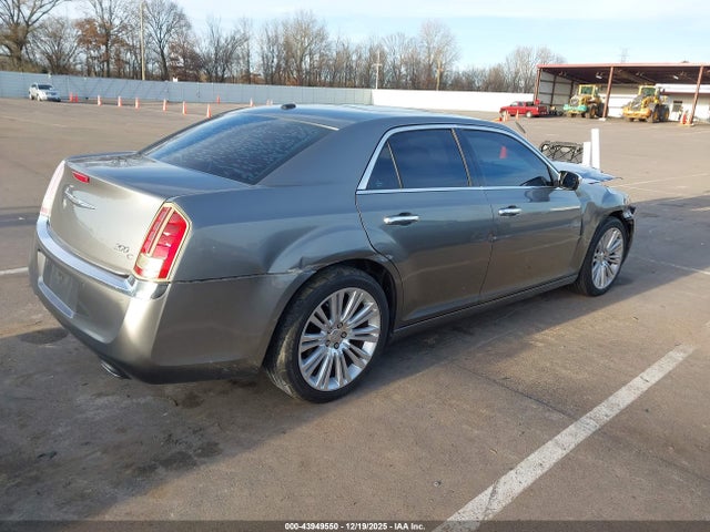 2011 CHRYSLER 300C 2C3CA6CT8BH522039 Photo 3