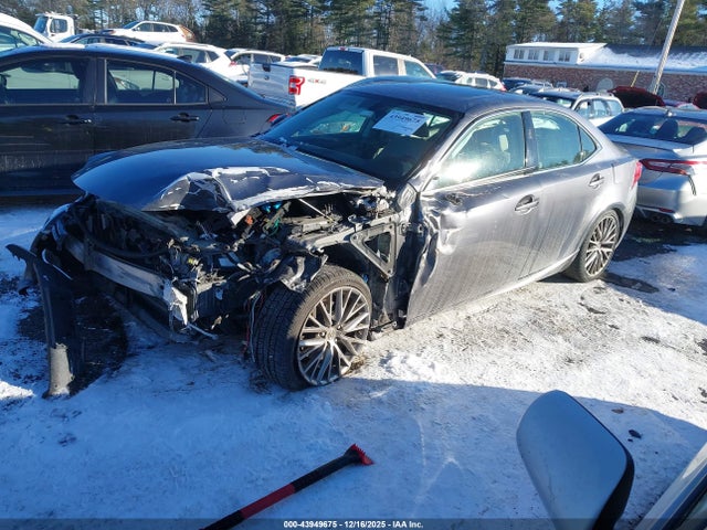 Lexus IS 250 2015 JTHCF1D27F5026361 Image 2
