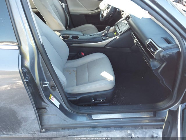 Lexus IS 250 2015 JTHCF1D27F5026361 Image 5