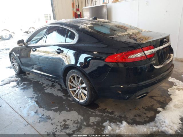 2014 JAGUAR XF SAJWA0ESXEPU19135 Photo 2
