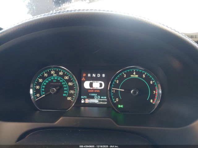 2014 JAGUAR XF SAJWA0ESXEPU19135 Photo 6