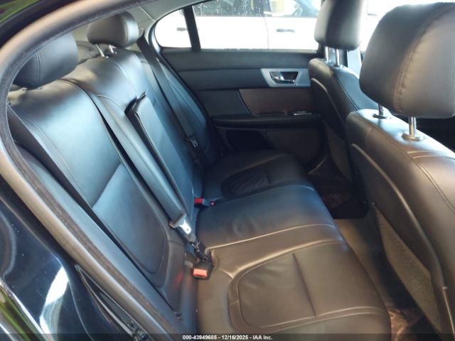 2014 JAGUAR XF SAJWA0ESXEPU19135 Photo 7