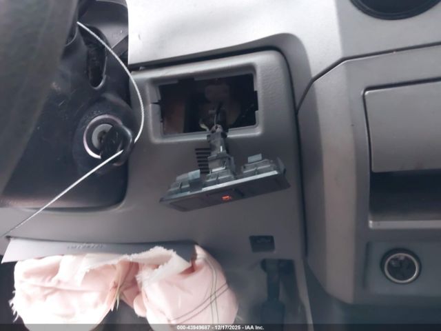 2010 TOYOTA TUNDRA 5TFRM5F13AX003279 Photo 10