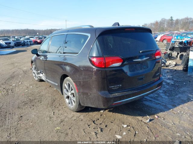 2017 CHRYSLER PACIFICA 2C4RC1GG9HR812065 Photo 2