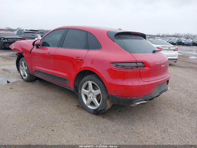 2018 PORSCHE MACAN WP1AA2A52JLB17651 Photo 2