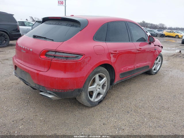 2018 PORSCHE MACAN WP1AA2A52JLB17651 Photo 3