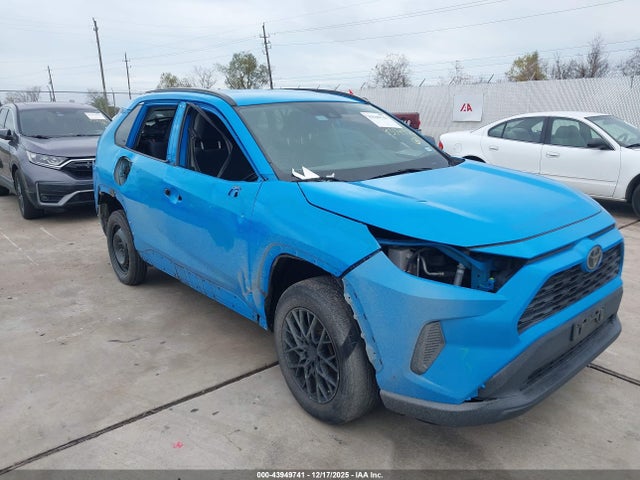 Toyota RAV4 LE 2020 2T3H1RFVXLW071181 zdjęcie główne