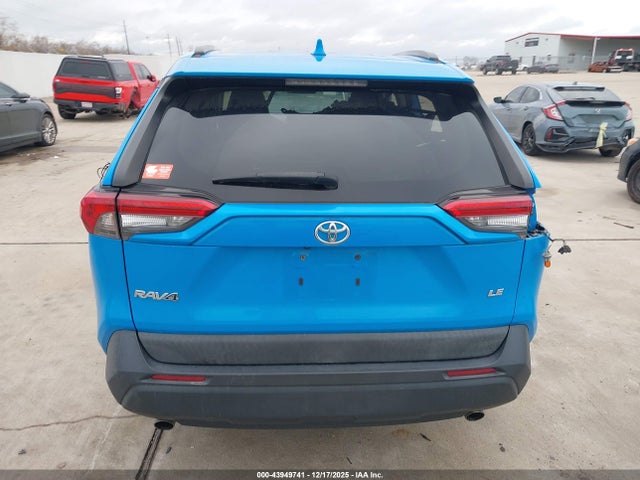 Toyota RAV4 LE 2020 2T3H1RFVXLW071181 Image 17