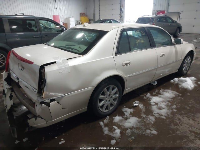 2011 CADILLAC DTS 1G6KH5E67BU104396 Photo 3