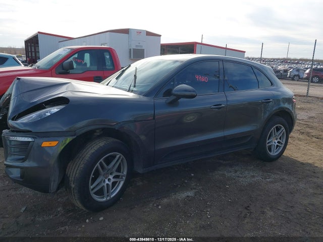Porsche Macan 2018 WP1AA2A50JLB20290 Image 15
