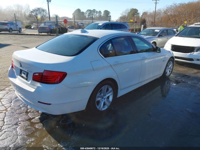 2011 BMW 528I WBAFR1C53BC747670 Photo 3
