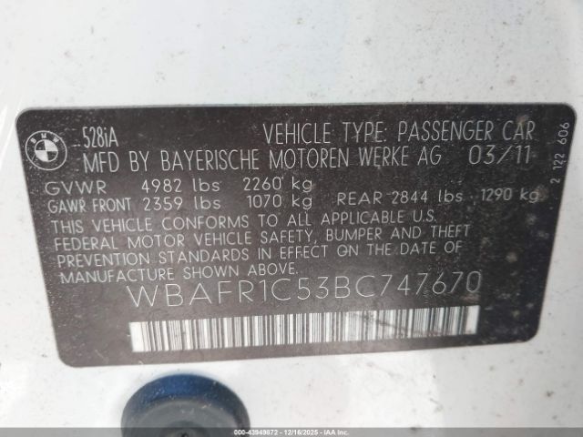 2011 BMW 528I WBAFR1C53BC747670 Photo 8