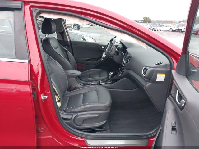 2019 HYUNDAI IONIQ HYBRID KMHC85LC7KU137372 Photo 4