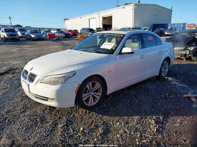 2010 BMW 528I WBANU5C51AC366206 Photo 1