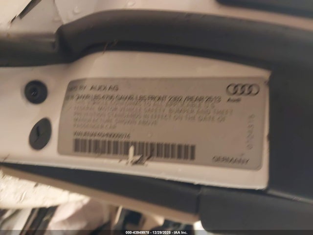 2017 AUDI A4 WAUENAF45HN009974 Photo 8