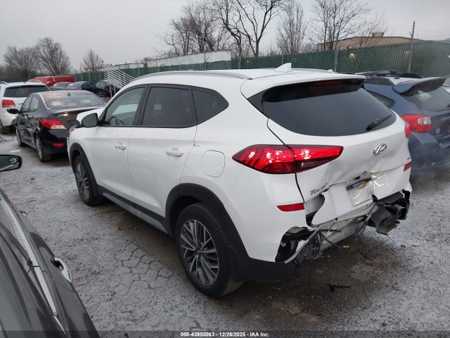 KM8J3CAL4MU351994 Hyundai TUCSON SEL