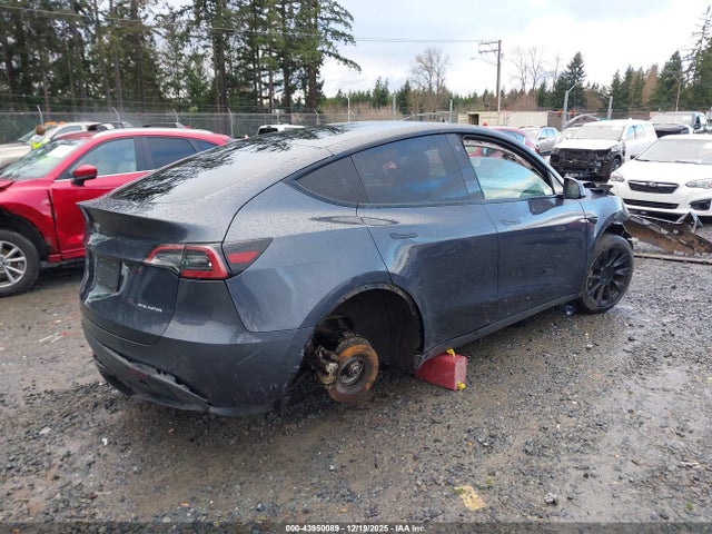 2021 TESLA MODEL Y 5YJYGDEE8MF278193 Photo 3