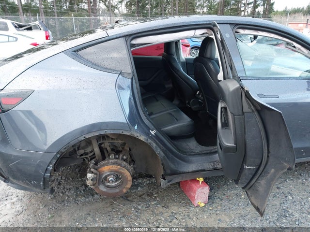 2021 TESLA MODEL Y 5YJYGDEE8MF278193 Photo 7