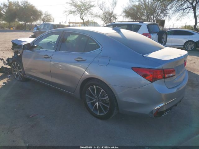 2018 ACURA TLX 19UUB2F31JA004922 Photo 2