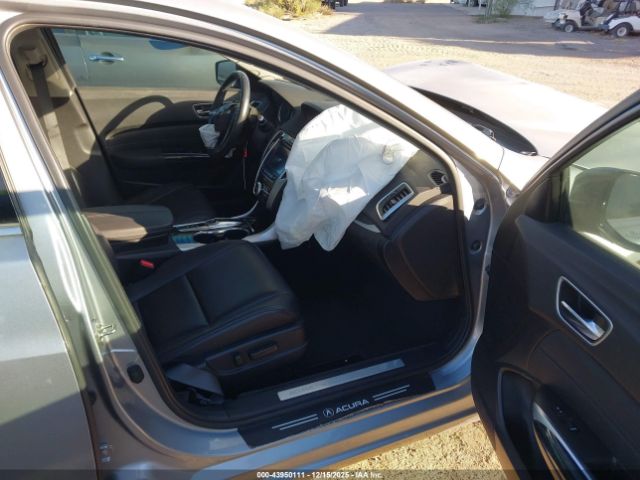 2018 ACURA TLX 19UUB2F31JA004922 Photo 4