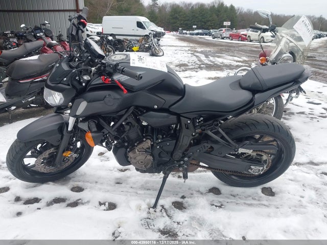 Yamaha MT07 2020 JYARM27E7LA006560 Image 13