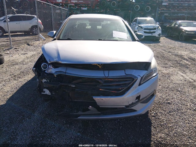 Hyundai SONATA ECO 2015 5NPE24AA2FH186151 Image 13