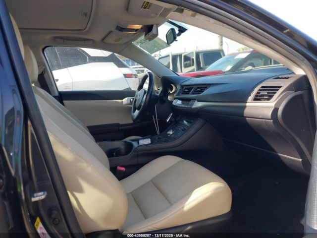 2011 LEXUS CT 200H JTHKD5BH5B2011773 Photo 4