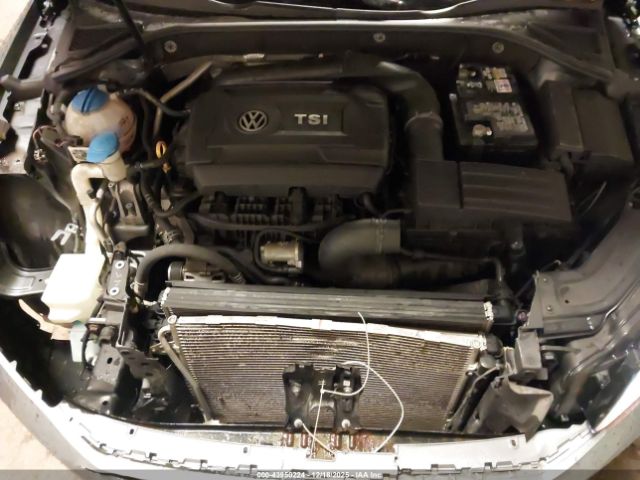 2017 VOLKSWAGEN PASSAT 1VWBT7A3XHC039414 Photo 9