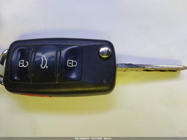 2013 VOLKSWAGEN GTI WVWFD7AJ9DW120011 Photo 10