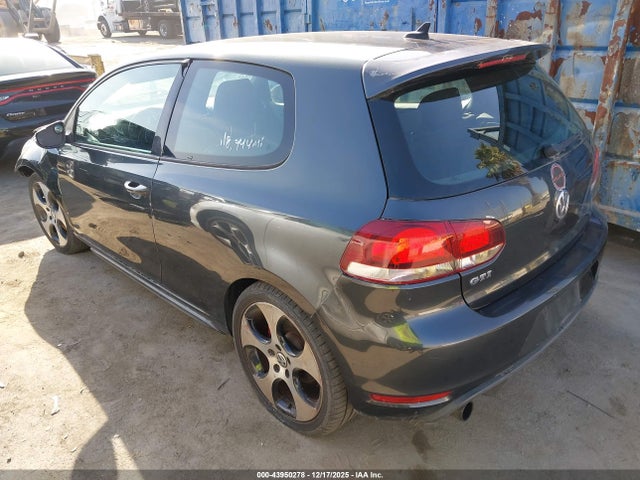 2013 VOLKSWAGEN GTI WVWFD7AJ9DW120011 Photo 2
