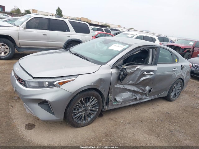3KPF54AD2PE592149 KIA Forte Gt-line