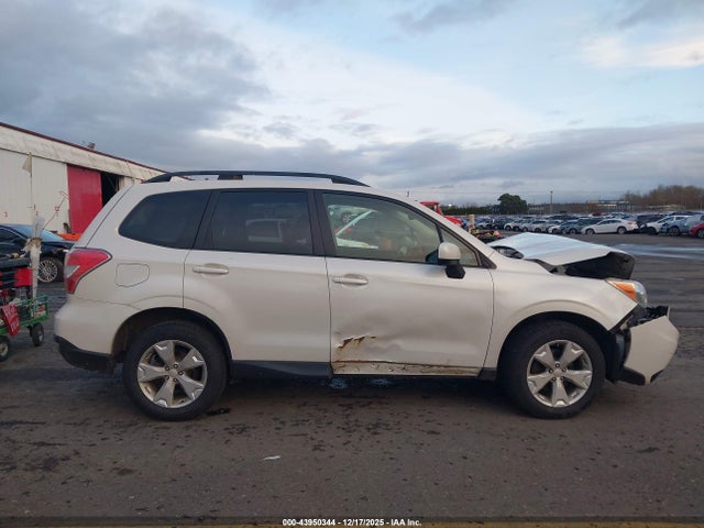 Subaru Forester 2.5i Premium 2015 JF2SJADC6FH541677 Image 14