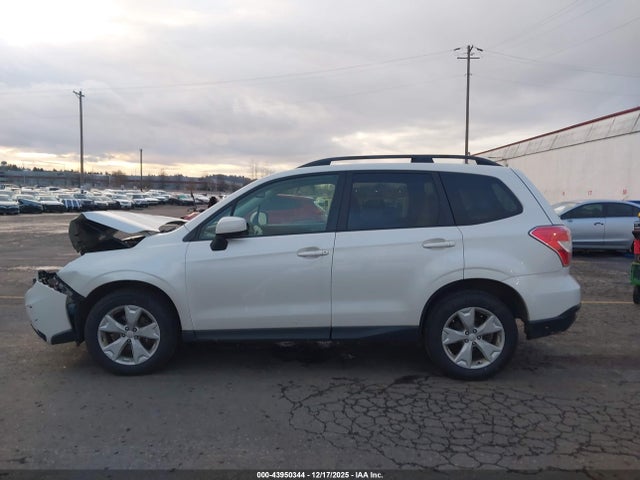 Subaru Forester 2.5i Premium 2015 JF2SJADC6FH541677 Image 15